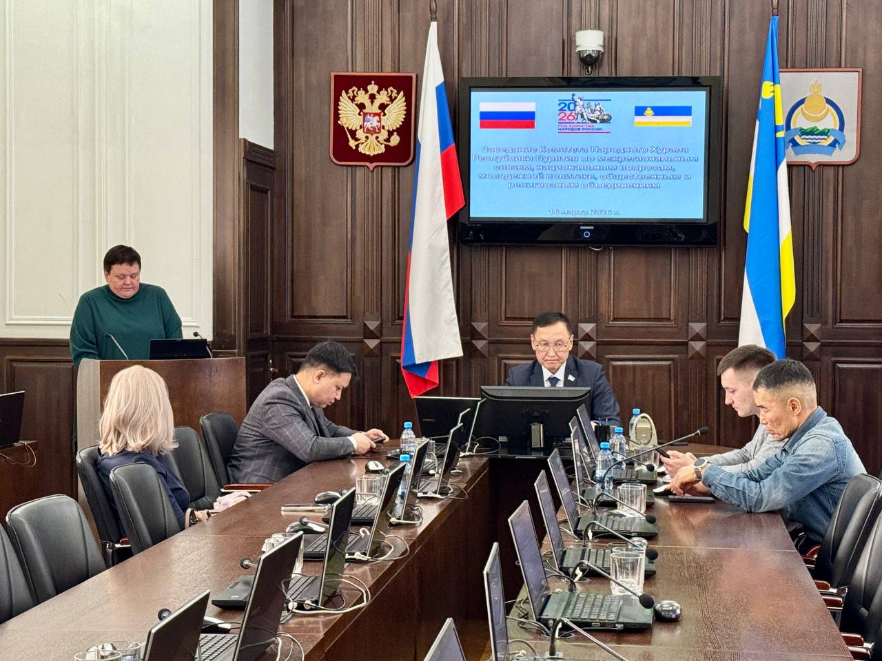 Под председательством Виталия Лыгденова состоялось заседание Комитета Народного Хурала Республики Бурятия по межрегиональным связям, национальным вопросам, молодежной политике, общественным и религиозным объединениям