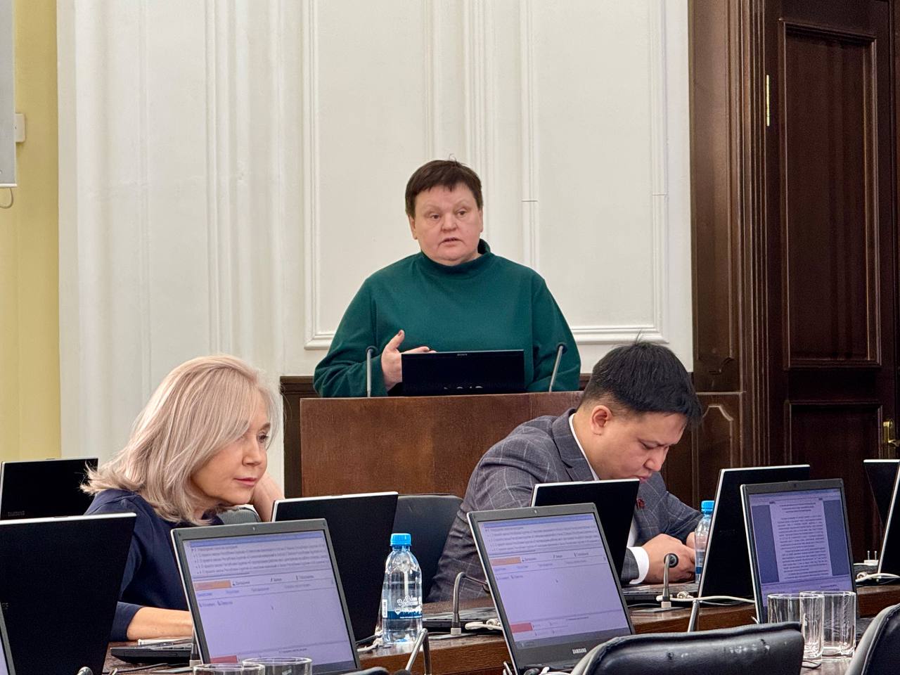 Под председательством Виталия Лыгденова состоялось заседание Комитета Народного Хурала Республики Бурятия по межрегиональным связям, национальным вопросам, молодежной политике, общественным и религиозным объединениям Под председательством Виталия Лыгденова состоялось заседание Комитета Народного Хурала Республики Бурятия по межрегиональным связям, национальным вопросам, молодежной политике, общественным и религиозным объединениям