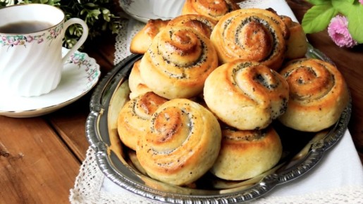 Нежные воздушные булочки без дрожжей: новый взгляд на классический десерт