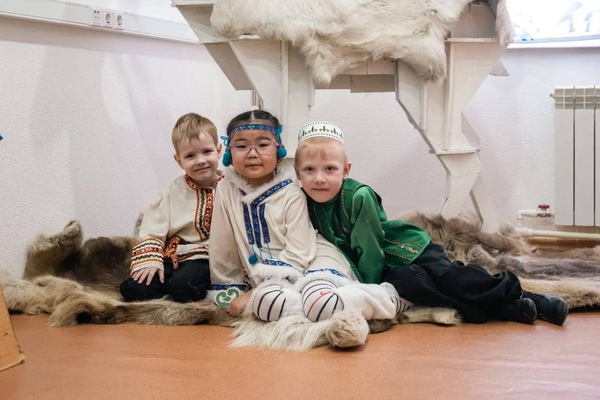 В Доме дружбы народов Бурятии отметили Навруз - праздник весеннего равноденствия В Доме дружбы народов Бурятии отметили Навруз - праздник весеннего равноденствия