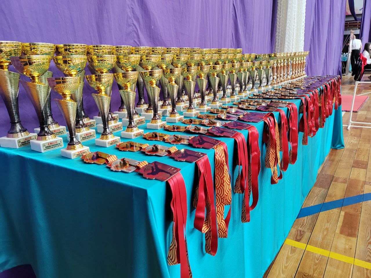 Депутат Улан-Удэнского горсовета поздравил победителей ежегодного турнира по кёкусинкан каратэ-до Депутат Улан-Удэнского горсовета поздравил победителей ежегодного турнира по кёкусинкан каратэ-до