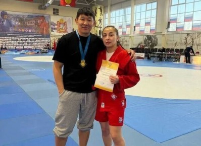 Самбистка из Бурятии завоевала золото на чемпионате России