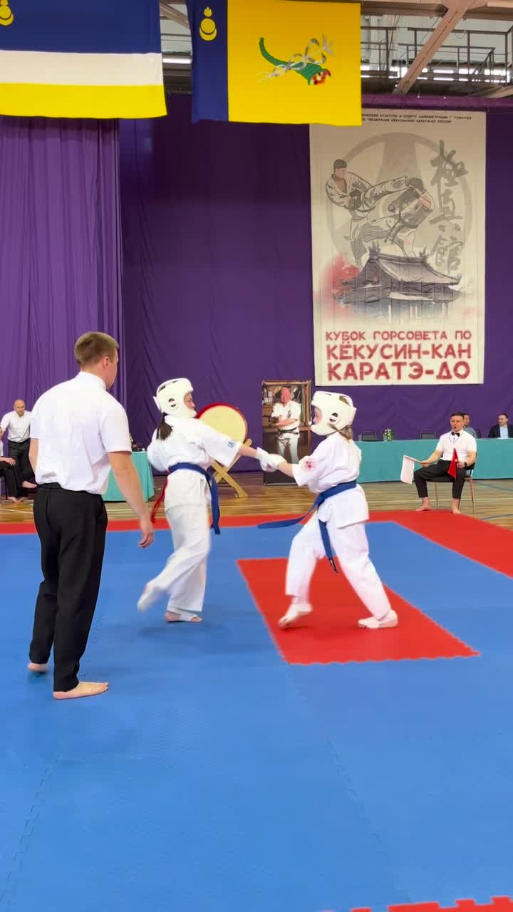 Более 150 юных каратистов встретились на спаррингах в Улан-Удэ