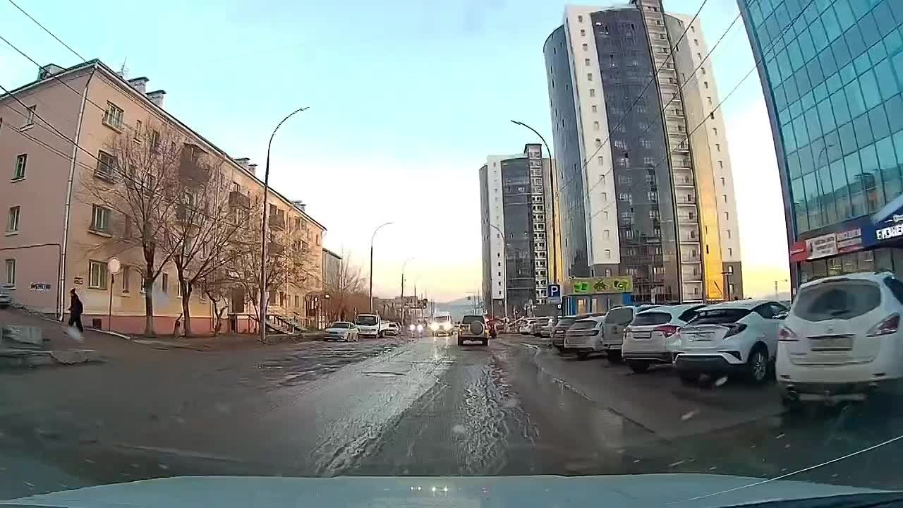 Дорогу в центре Улан-Удэ отгрейдируют