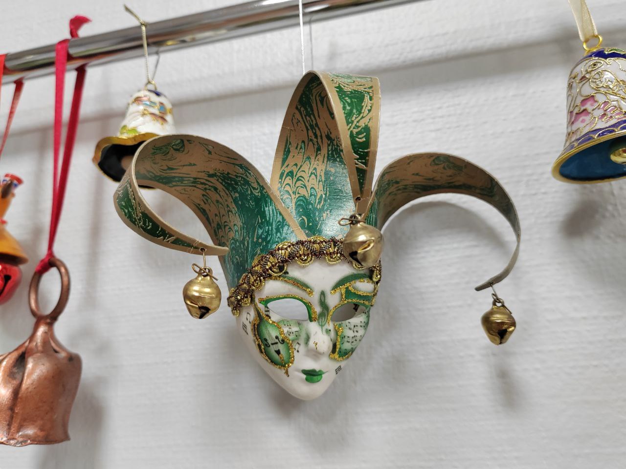 Улан-Удэнские зрители не досчитались актеров в спектакле про Раневскую