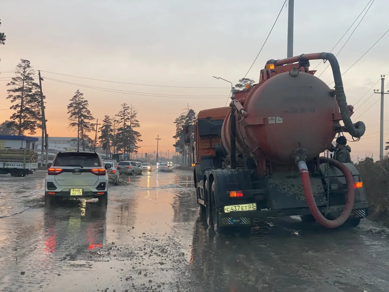 Лужи с дорог Улан-Удэ планируют убрать до конца недели