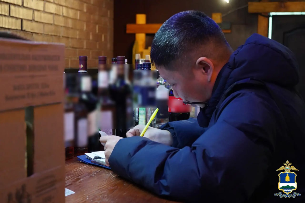 Сотрудники полиции пресекли нарушения в сфере оборота алкогольной продукции Сотрудники полиции пресекли нарушения в сфере оборота алкогольной продукции