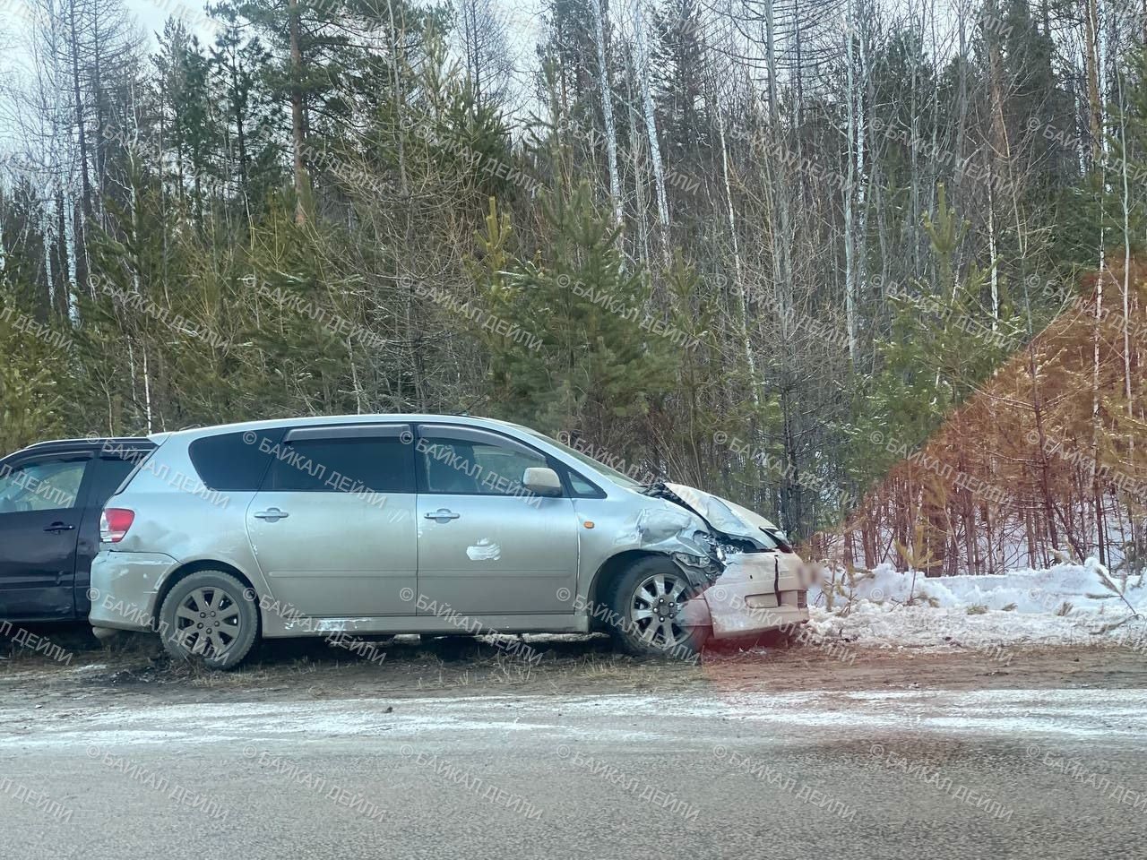 Нам пишут:. На 113 км автодороги Улан-Удэ – Усть-Баргузин, перед рекой Хаим, произошло ДТП Нам пишут:. На 113 км автодороги Улан-Удэ – Усть-Баргузин, перед рекой Хаим, произошло ДТП