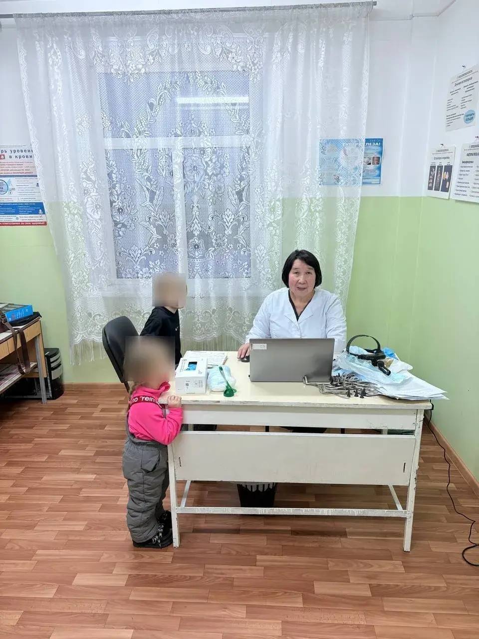 Врачи стали ближе: мобильные бригады выезжают в отдаленные районы Врачи стали ближе: мобильные бригады выезжают в отдаленные районы