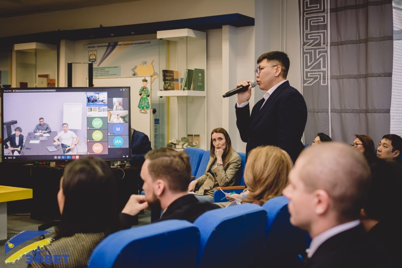 Алексей Цыденов: Вчера в Москве встретились с нашими земляками, которые уже успешно самореализовались и как предприниматели, и в другом качестве Алексей Цыденов: Вчера в Москве встретились с нашими земляками, которые уже успешно самореализовались и как предприниматели, и в другом качестве