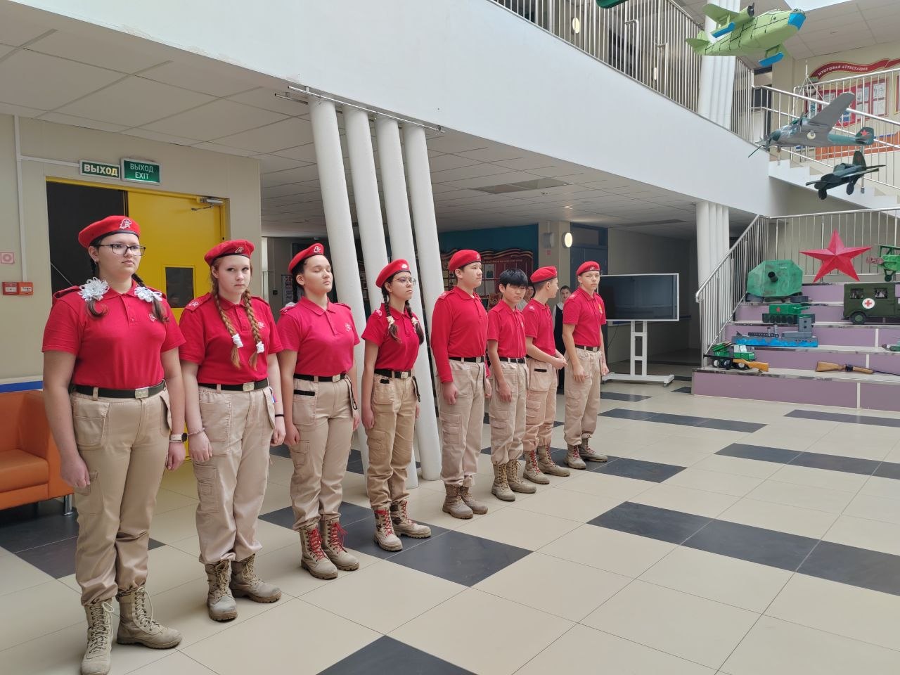 Небо в звездах показали в сельской школе Бурятии Небо в звездах показали в сельской школе Бурятии