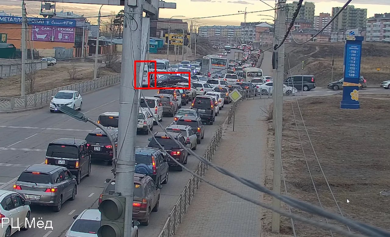 Скорая и легковушка столкнулись возле «Меда»