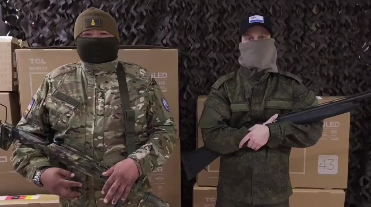 Военные земляки получили современные спецсредства и амуницию для выполнения боевых задач