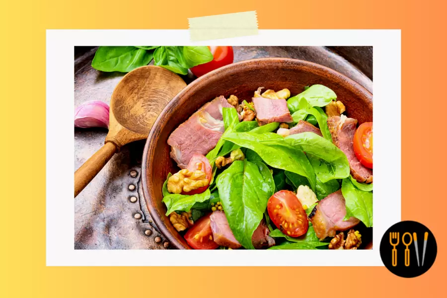 Летний салат с окороком: без майонеза и изысканно