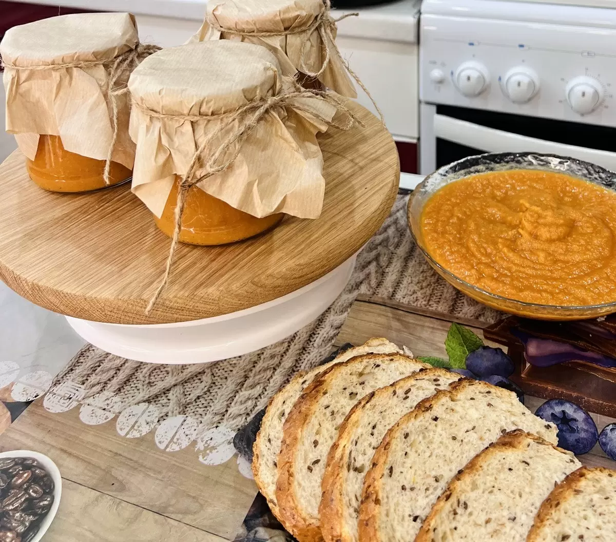 Кабачковая икра: как просто и вкусно удивить своих гостей