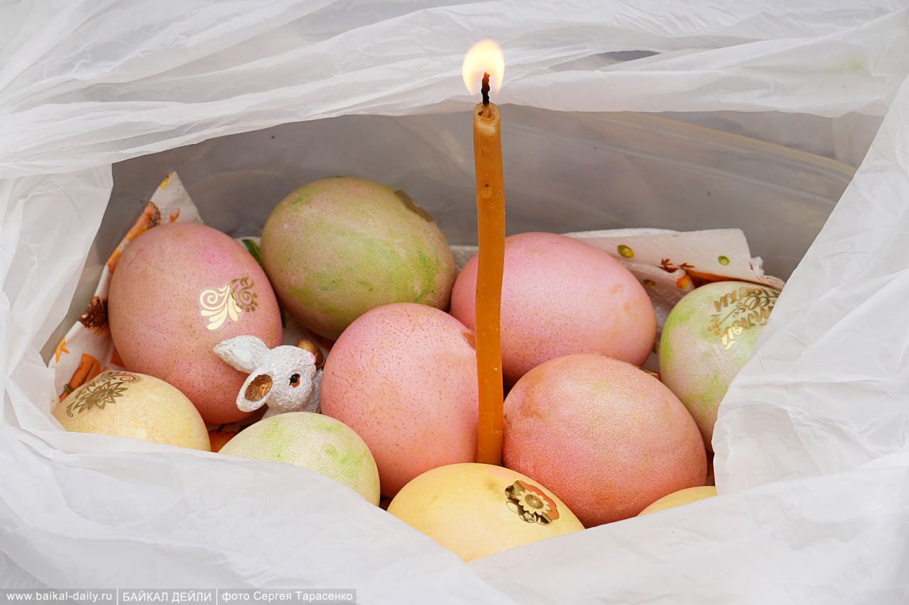 В Улан-Удэ прошло освящение куличей В Улан-Удэ прошло освящение куличей