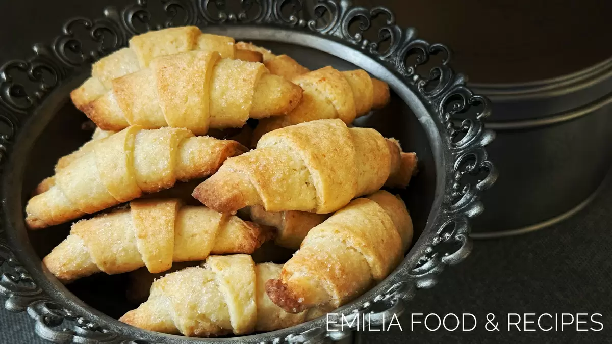 Ностальгия по детству: творожные рогалики, как у бабушки