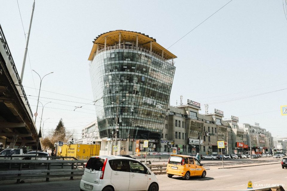 ������ �������� ����� ����������� � ���������������