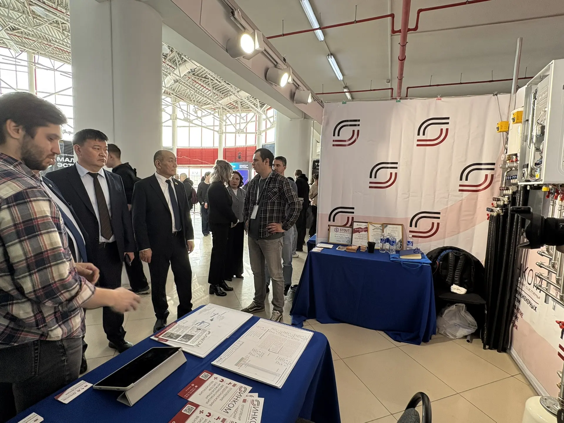 Сегодня в здании ФСК начала свою работу традиционная международная выставка «Стройиндустрия Сегодня в здании ФСК начала свою работу традиционная международная выставка «Стройиндустрия