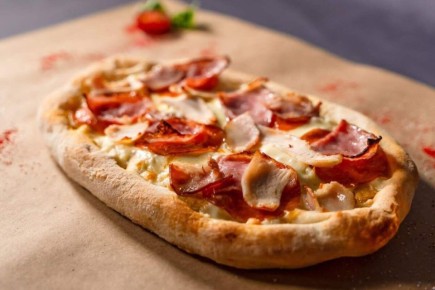 Необычные начинки для корки пиццы: откройте мир новых вкусов