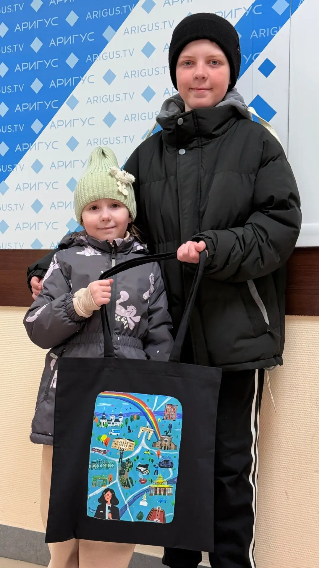 6-летняя Василиса выиграла мерч от Ариг Ус