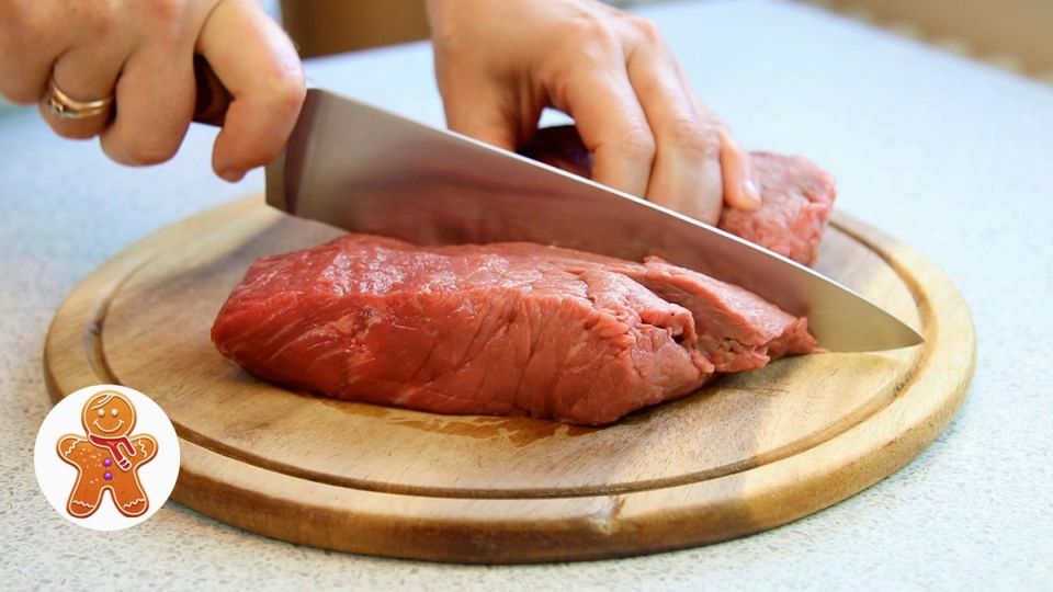 Удивительное мясо по-еврейски: секреты нежного жаркого