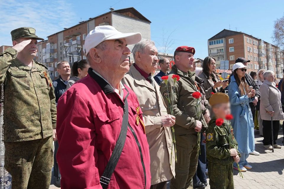 В микрорайоне Улан-Удэ ярко отметили День Победы В микрорайоне Улан-Удэ ярко отметили День Победы