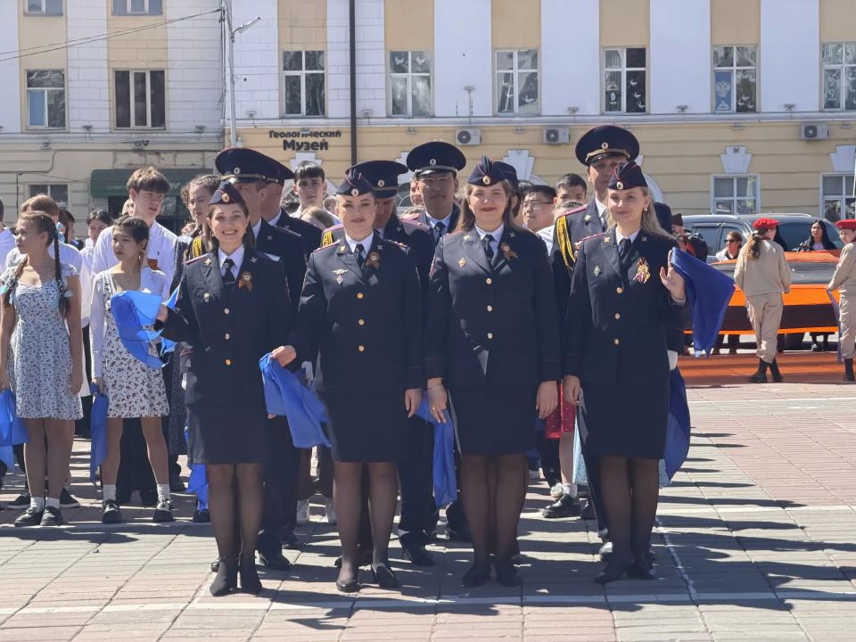 На главной площади Улан-Удэ состоялась масштабная акция «Вальс наследников Победы» На главной площади Улан-Удэ состоялась масштабная акция «Вальс наследников Победы»