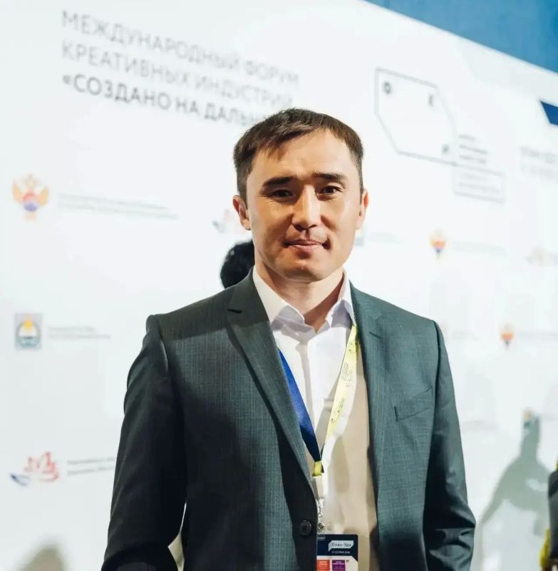 Дашибал Мункожаргалов: «Республика богата талантливыми людьми» Дашибал Мункожаргалов: «Республика богата талантливыми людьми»