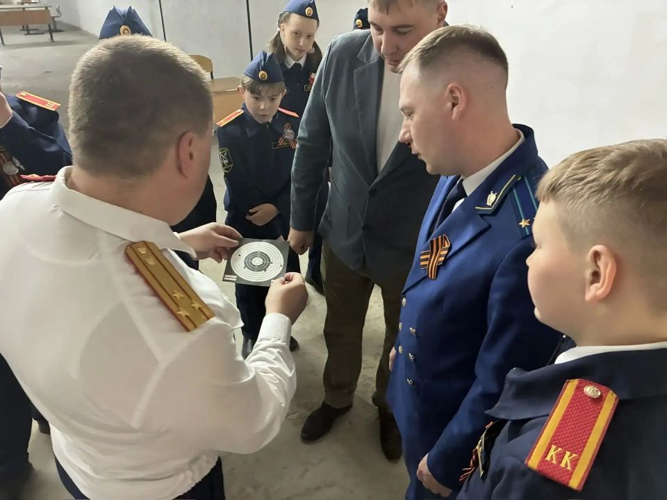 В Заиграевском районе сотрудники следственного отдела приняли участие в патриотических мероприятиях, организованных для учащихся кадетских классов В Заиграевском районе сотрудники следственного отдела приняли участие в патриотических мероприятиях, организованных для учащихся кадетских классов