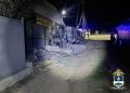 В Бурятии пьяный парень на «Ленд Ровере» эпично влетел в дачный дом