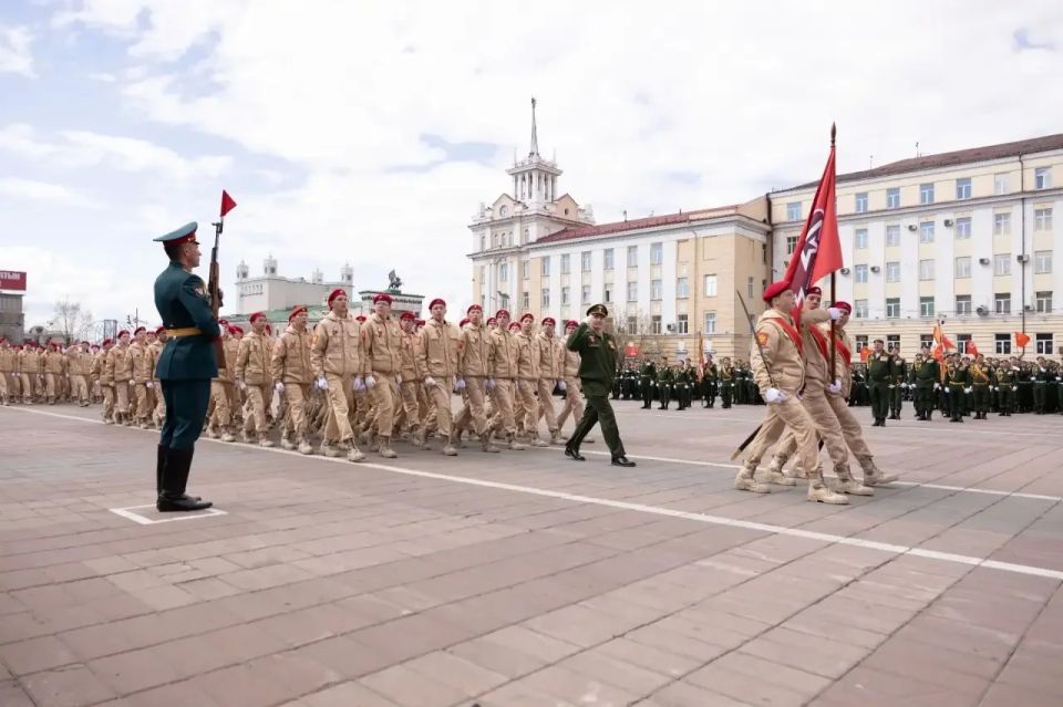 Игорь Шутенков: Дорогие улан-удэнцы!. Поздравляю вас с Международным днём защиты детей и началом летних каникул! Дети — это наше будущее и главная ценность Игорь Шутенков: Дорогие улан-удэнцы!. Поздравляю вас с Международным днём защиты детей и началом летних каникул! Дети — это наше будущее и главная ценность