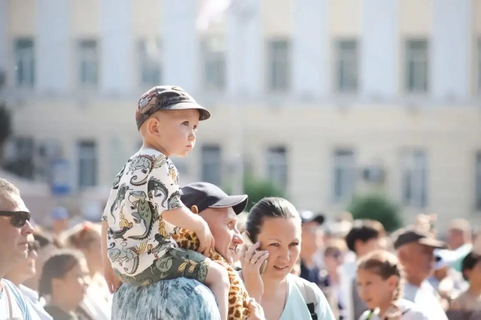 Игорь Шутенков: Дорогие улан-удэнцы!. Поздравляю вас с Международным днём защиты детей и началом летних каникул! Дети — это наше будущее и главная ценность Игорь Шутенков: Дорогие улан-удэнцы!. Поздравляю вас с Международным днём защиты детей и началом летних каникул! Дети — это наше будущее и главная ценность