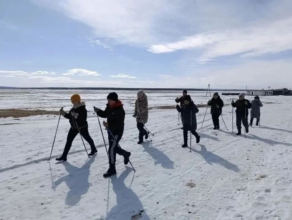 В Бурятии 50 спортивных ТОСов получат по 300 тысяч рублей В Бурятии 50 спортивных ТОСов получат по 300 тысяч рублей