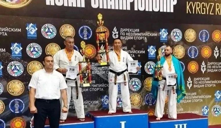 Каратист из Бурятии стал двукратным чемпионом Азии Каратист из Бурятии стал двукратным чемпионом Азии