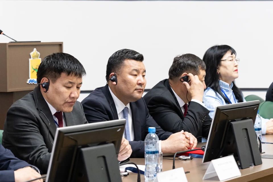 11 городов России и зарубежья поздравили Улан-Удэ с юбилеем 11 городов России и зарубежья поздравили Улан-Удэ с юбилеем