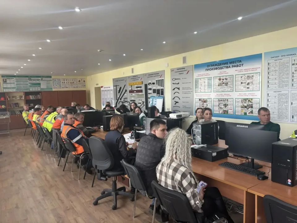 Исполняющий обязанности Бурятского транспортного прокурора провел личный прием работников железнодорожного предприятия Исполняющий обязанности Бурятского транспортного прокурора провел личный прием работников железнодорожного предприятия