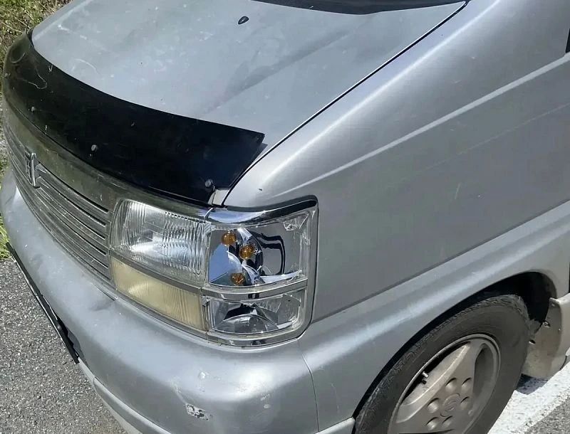 Женщина выбежала под машину в Кабанском районе и умерла в больнице