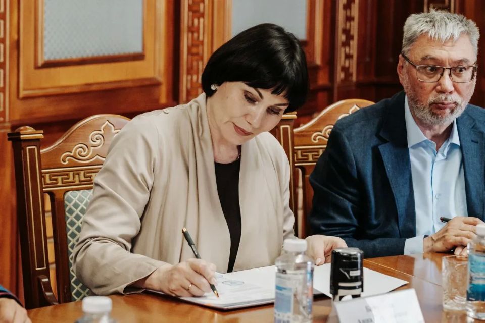 130 млн рублей направят на подготовку будущих педагогов в Бурятии 130 млн рублей направят на подготовку будущих педагогов в Бурятии