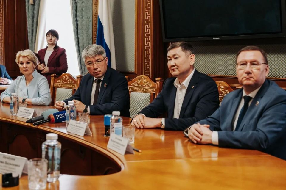 130 млн рублей направят на подготовку будущих педагогов в Бурятии 130 млн рублей направят на подготовку будущих педагогов в Бурятии