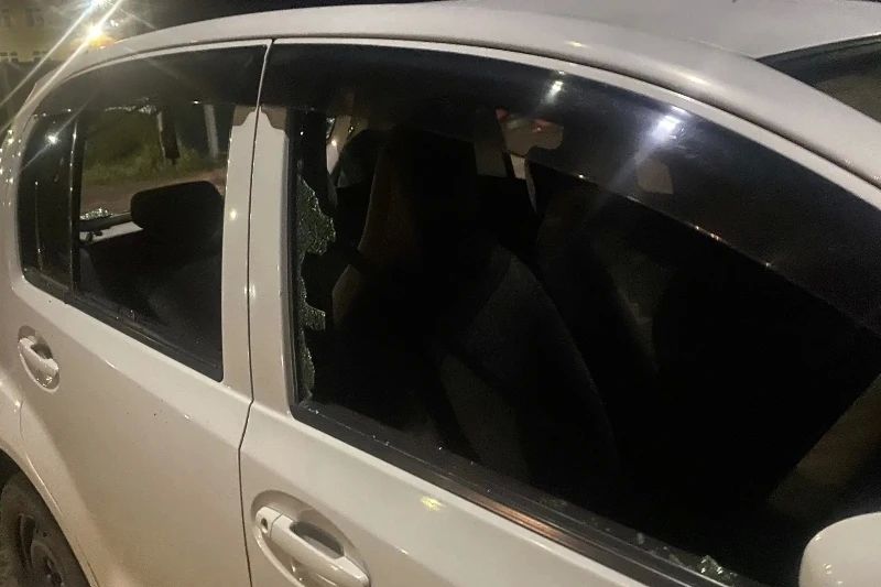 В Улан-Удэ сотрудники Росгвардии задержали мужчину, повредившего автомобиль В Улан-Удэ сотрудники Росгвардии задержали мужчину, повредившего автомобиль