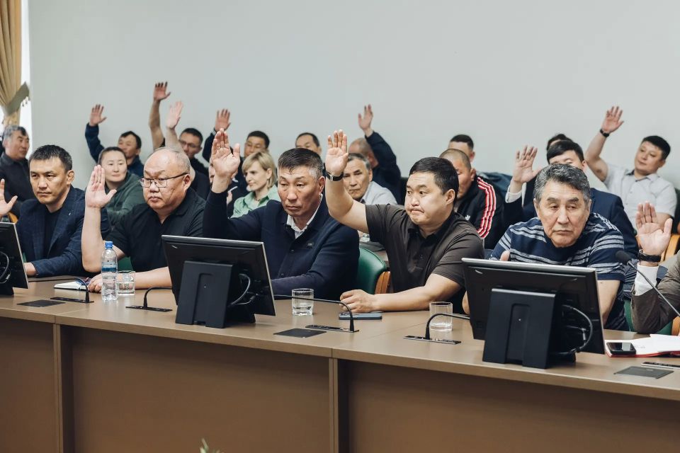Баир Мункуев избран президентом Федерации спортивной борьбы Бурятии Баир Мункуев избран президентом Федерации спортивной борьбы Бурятии