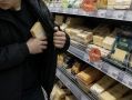 Подросток украл из супермаркета сыра на 45 тысяч рублей