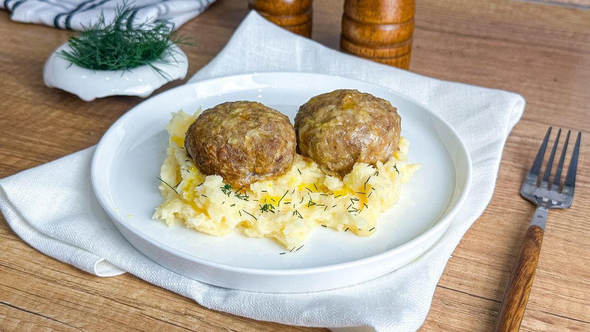 Сочные котлеты с капустой и рисом: идеальное блюдо для семьи
