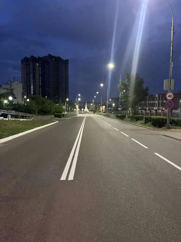 Перед Алтарганой на дорогах обновили дорожную разметку Перед Алтарганой на дорогах обновили дорожную разметку