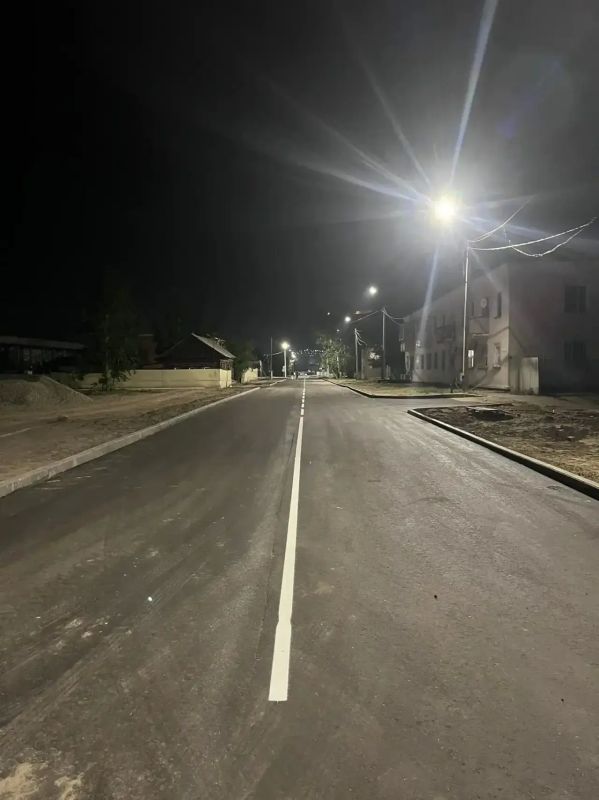 Перед Алтарганой на дорогах обновили дорожную разметку Перед Алтарганой на дорогах обновили дорожную разметку