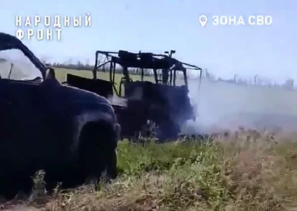 «Догорает, бедолага!»: Бойцы из Бурятии показали сгоревшую на СВО технику