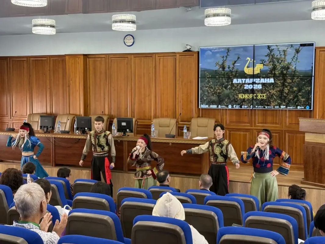 В Бурятском государственном университете имени Доржи Банзарова дан старт очному этапу конкурса эссе в рамках XVI Международного фестиваля «Алтаргана» В Бурятском государственном университете имени Доржи Банзарова дан старт очному этапу конкурса эссе в рамках XVI Международного фестиваля «Алтаргана»