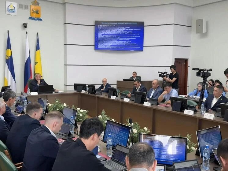 Депутаты утвердили бюджет Улан-Удэ с дефицитом и обсудили судьбу «Городских маршрутов»