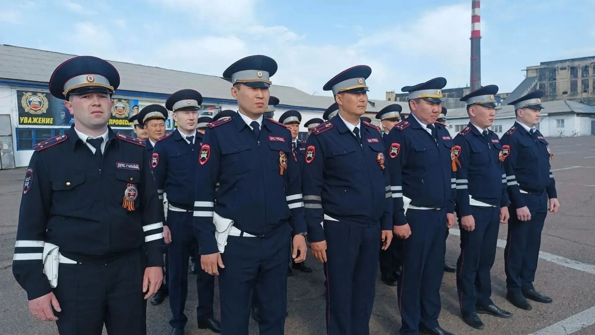 Игорь Шутенков: Уважаемые сотрудники и ветераны Госавтоинспекции Республики Бурятия! От имени Администрации УланУдэ и от себя лично сердечно поздравляю вас со знаменательной датой — 90летием со дня образования службы! Игорь Шутенков: Уважаемые сотрудники и ветераны Госавтоинспекции Республики Бурятия! От имени Администрации УланУдэ и от себя лично сердечно поздравляю вас со знаменательной датой — 90летием со дня образования службы!